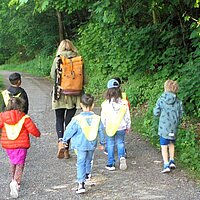 Frühlingsvormittag im Wald mit Nicole Herr